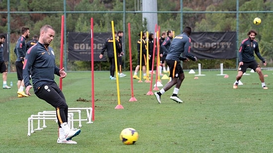 Galatasaray Antrenmanında Sneijder Şovu