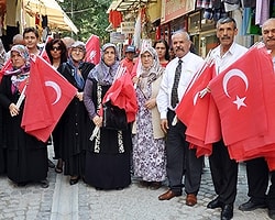Bayrak Asmayan Esnaftan Alışveriş Yapılmayacak