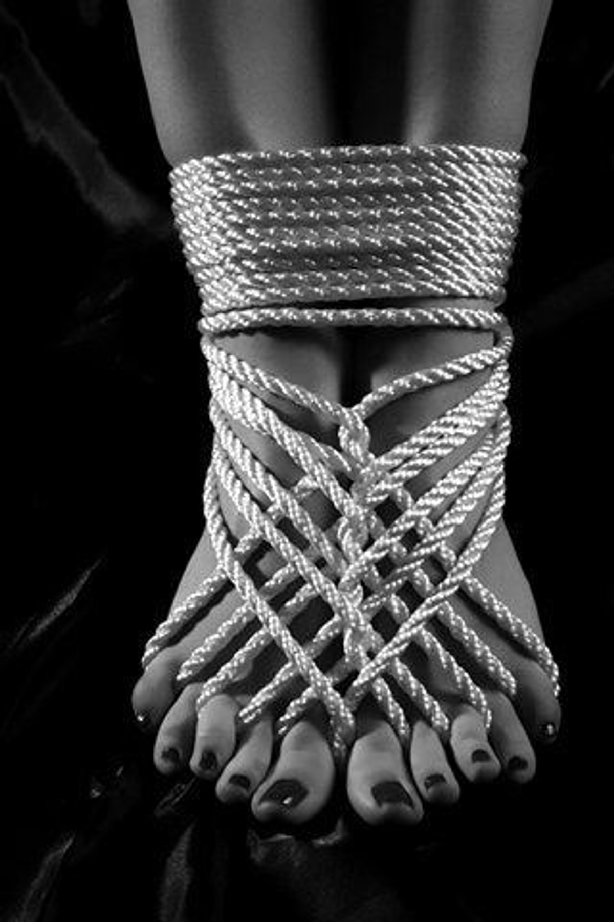 19 Estetik Görselle İp ve İnsan Vücudunu Buluşturan Japon Shibari Sanatı