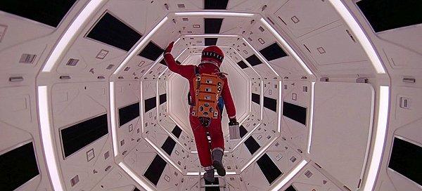 20. 2001: Bir Uzay Destanı (1968)