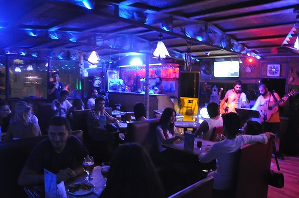 6. FİLİKA BAR