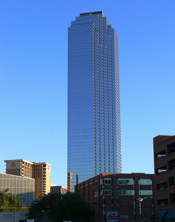 7-) Bank of America Plaza, Dallas, ABD