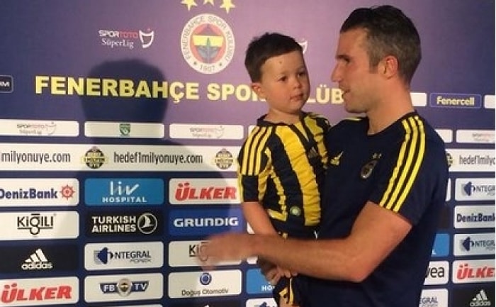 Louis Diamond, Sonunda Robin van Persie'yle Buluştu