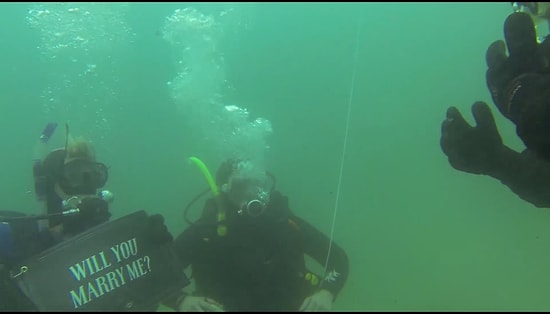 Неожиданное предложение во время погружения