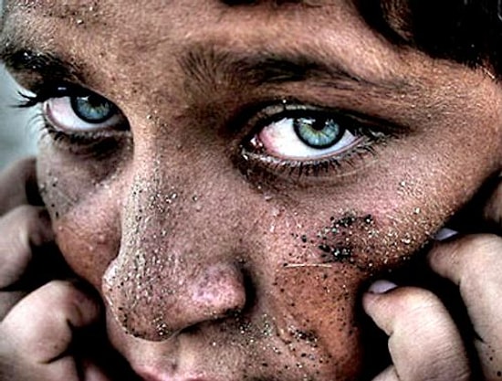 Ekşi Sözlük Yazarlarından: 17 Ağustos Depreminin Dehşetiyle Yüzleşmemizi Sağlayan 17 Yazı