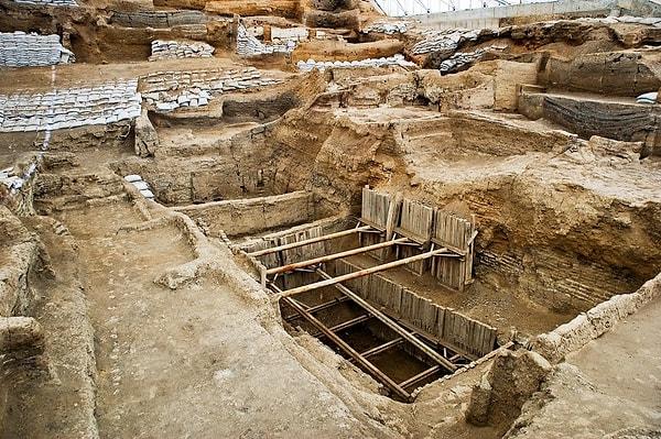 11. Çatalhöyük Neolitik Kenti (Konya)