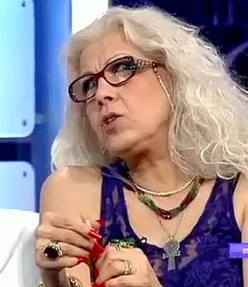 Astrologların ne bulursa takıp takıştırarak otantik bir hava izlenimi vermediği sürece bu işi yapamamaları.