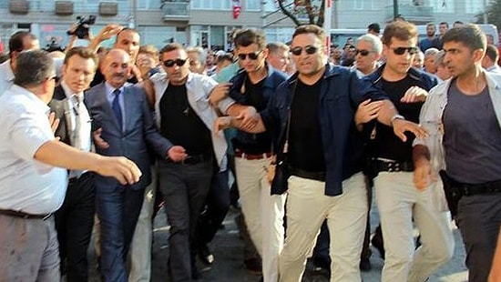 Şehit Cenazesinde Bakan Müezzinoğlu'na Tepki