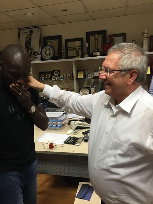 Moussa Sow Gözyaşlarıyla Veda Etti