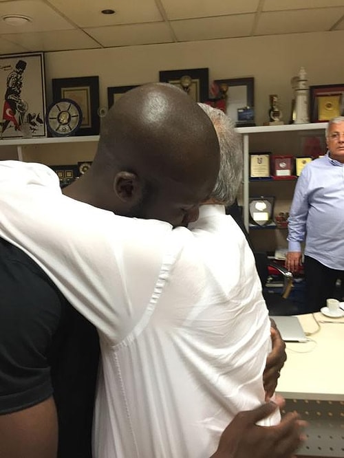 Moussa Sow Gözyaşlarıyla Veda Etti