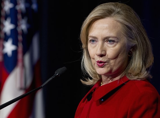 Clinton, Erdoğan'ı Eleştiren Yazıyı Danışmanıyla Paylaşmış