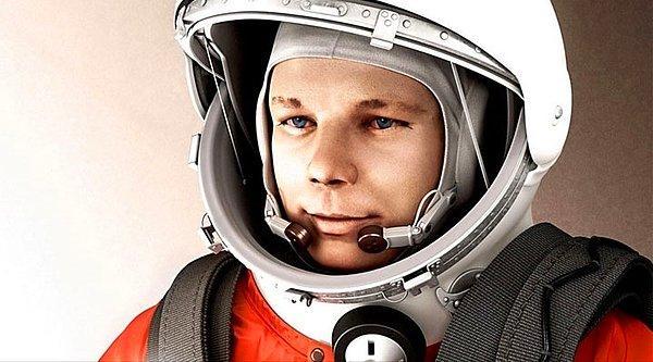 8. Yuri Gagarin uzayda ters lale görmüş ve çığlıklar içinde kelime-i şehadet getirerek Müslüman olmuş.