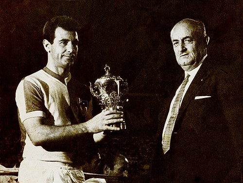 'Taçsız Kral' Metin Oktay Unutulmadı