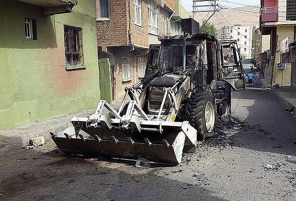Diyarbakır'da polise roketatarlı saldırı: 1 şehit