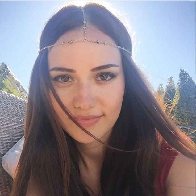 16. Fahriye Evcen (1.2m takipçi)