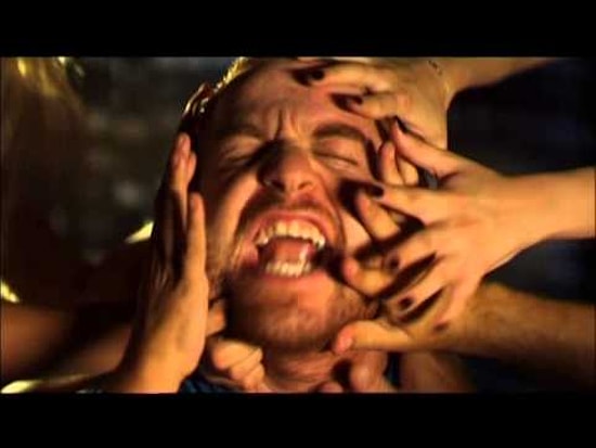 Paraşüt Açılmayınca Söylenmeyi Bırakıp da Söyleyebileceğiniz 19 Şarkı