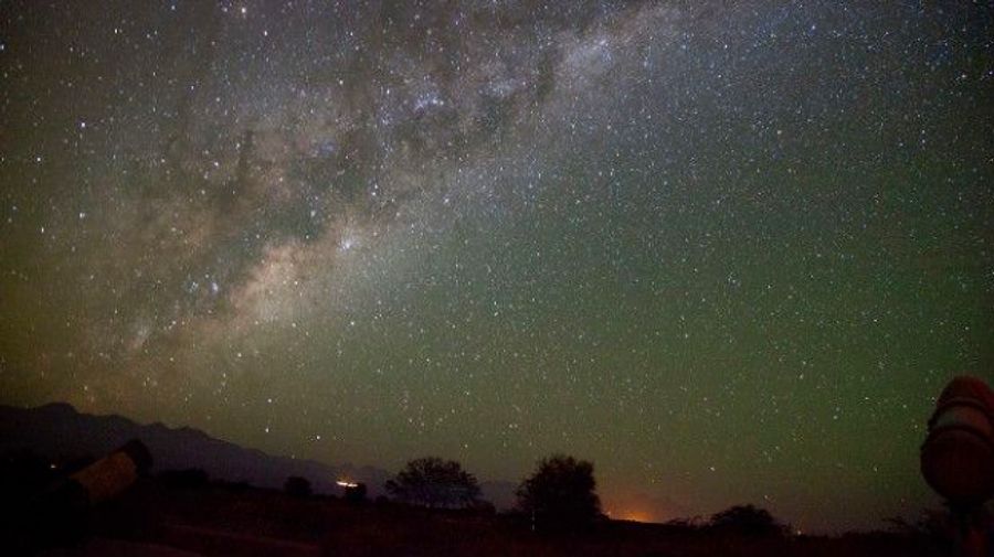 Gece Gokyuzune Nereden Bakmali Onedio Com