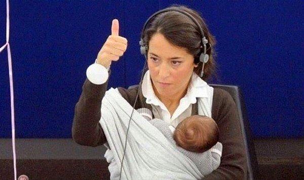 Tüm dünya 2010 yılı Eylül ayında daha 6 haftalık bir bebekken Vittoria ile tanıştı.