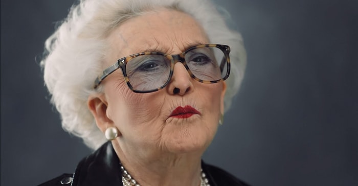 Yaşlı Kadınlardan Modern  Kadınlara Tavsiyeler: Rahatla, Nefes Al, Bırak Gitsin