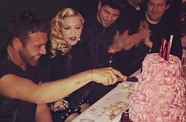 7. Madonna'dan kankası Mert Alaş'a sürpriz doğum günü partisi.