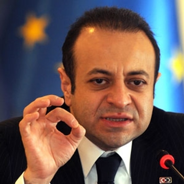 Egemen Bağış