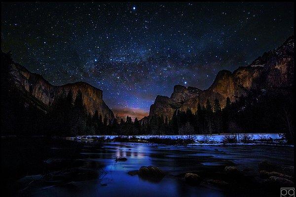 2. Geceleri Yosemite'de olmak, kendinizi yıldız ülkesinde hissetmenizi sağlar.