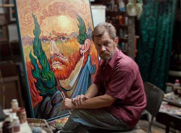 А это сам автор – Олег Шупляк, завершивший очередную картину 👏