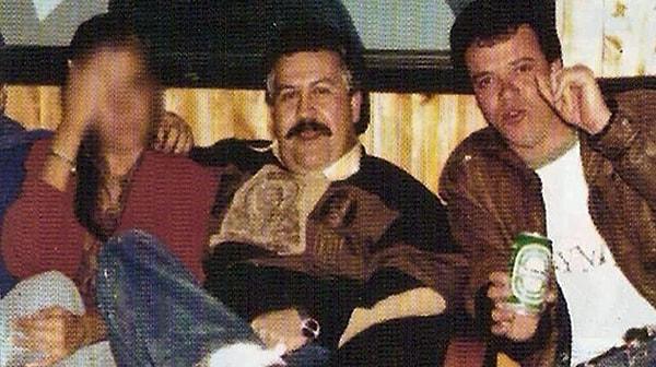 19. 80'lerde Escobar'ın karteli, Amerika'ya giden kokainin %80'den sorumluydu.