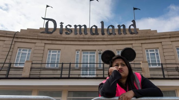 Banksy'nin Dismaland Sergisi 20 Milyon Sterlin Getirdi