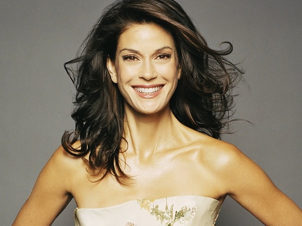 33. Teri Hatcher