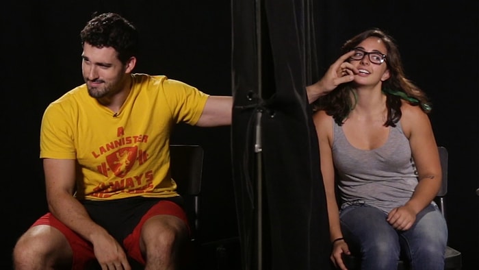 Kız Arkadaşının Sadece Yüzüne Dokunarak Tanıyabilir misin?