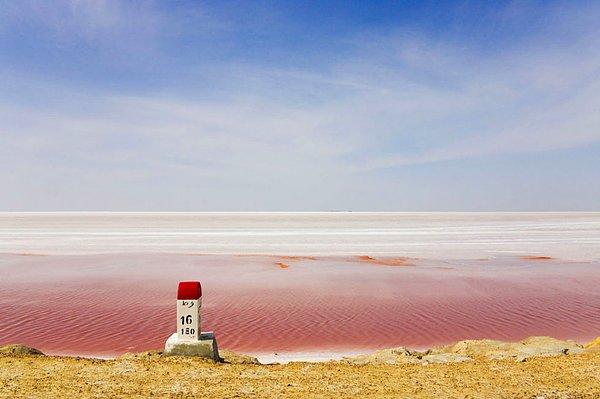 1. Kırmızı Tuz Gölü, Tunus