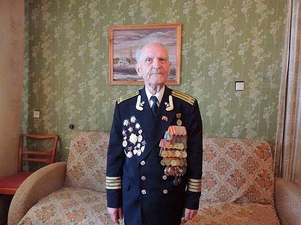 5. Nikolai Mikhailovich Belyaev 92 yaşında ve Hitler'in 1945 senesinde yaptığı parlamento baskınına şahit olmuş son asker.