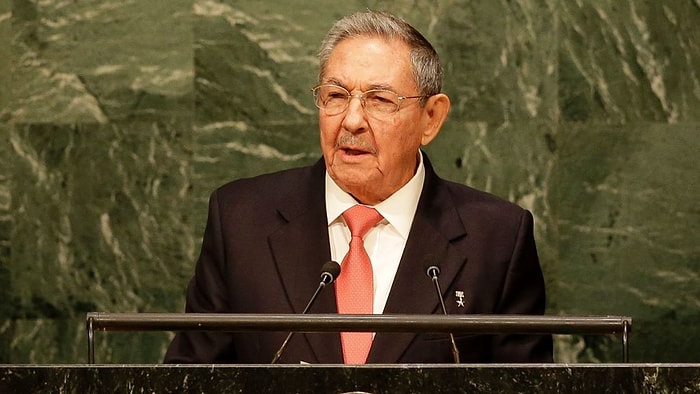 Castro: '1 Trilyon 700 Milyar Dolar Askeri Harcamayla, 17 Bin Çocuk Tedavi Olurdu'