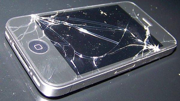 1. Rüyada cep telefonunun camının kırılması