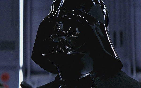 8. Darth Vader Savaş Kaskı: 115 Bin Dolar