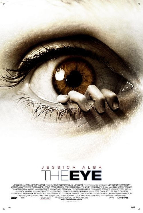 Bu kez Göz filminin posterine göz koyan Çinlilerin başka bir şaheseri.
