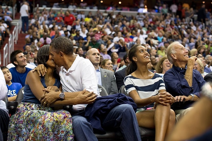 Evlilikleri 23. Seneyi Deviren Barack ve Michelle Obama Çiftinden 23 Aşk Dolu Kare