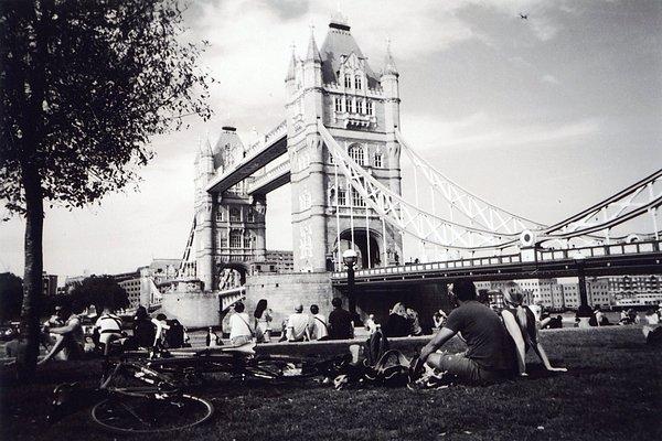 4. Fotoğraf makinelerini alan evsizlerden, yalnızca "My London" temalı fotoğraflar çekmeleri istenmiş.