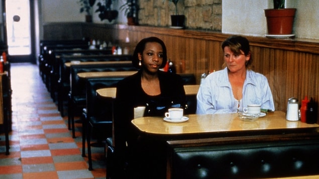 3. Sırlar ve Yalanlar / Secrets and Lies (1996)