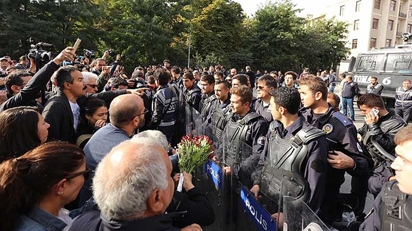 Ankara'daki Saldırıyı Anmak İsteyenlere Polis Engeli