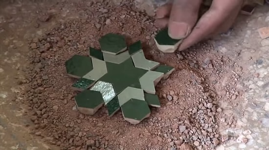 O Güzel İnsanlar İnanılmaz Güzellikteki Mozaikleri Nasıl Yapıyorlar?