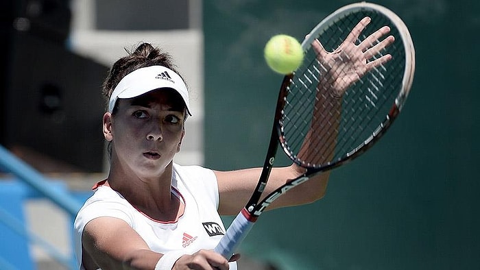 Milli Tenisçi Özgen Yunanistan'da Şampiyon