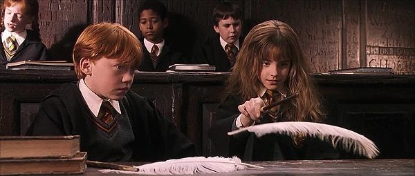 30. Ve yine SBD sınavlarına gireceğin zaman Hermione'den kopya isterdin.