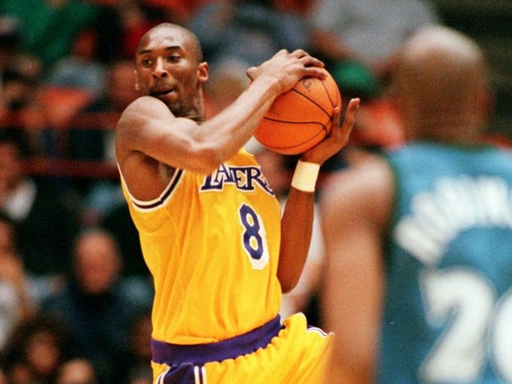 Kobe Bryant'ın Kariyerindeki 20 Sayı Attığı İlk Maç