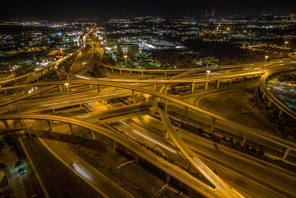 Drone ile Çekilen Muhteşem Hyperlapse Gece Görüntüleri