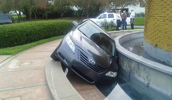 Araba Kullanma İşine Acilen Son Vermesi Gereken 17 Yaratıcı Şoför