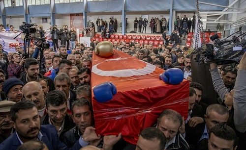 'Boğazın Boğası' Son Yolculuğuna Uğurlandı