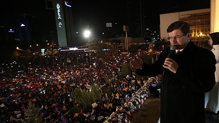 Davutoğlu: 'Yeni Türkiye'ye Mutlak Şekilde 'Evet' Denilmiştir'