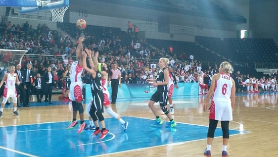 Yakın Doğu Üniversitesi 77-62 Beşiktaş